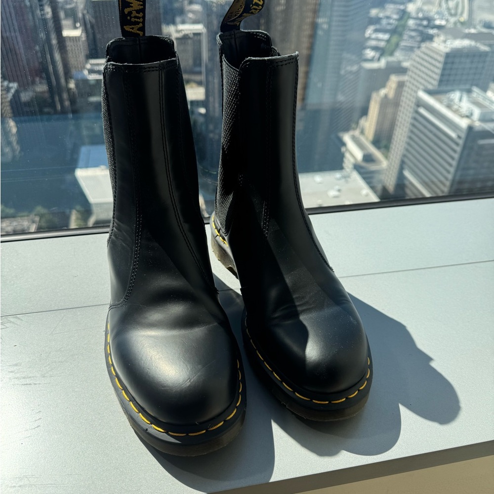 Doc Marten Chelsea Boot